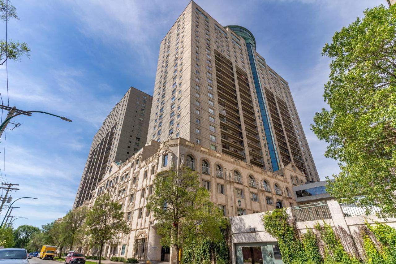 Fort Garry Place Furnished Suites Winnipeg Exterior photo