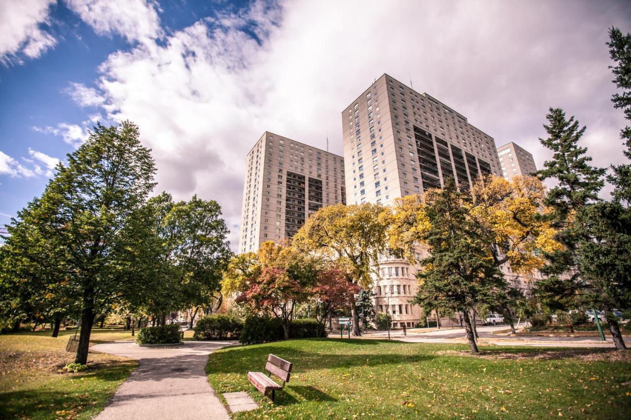 Fort Garry Place Furnished Suites Winnipeg Exterior photo